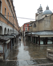 Ruga degli Oresi dal Ponte di Rialto